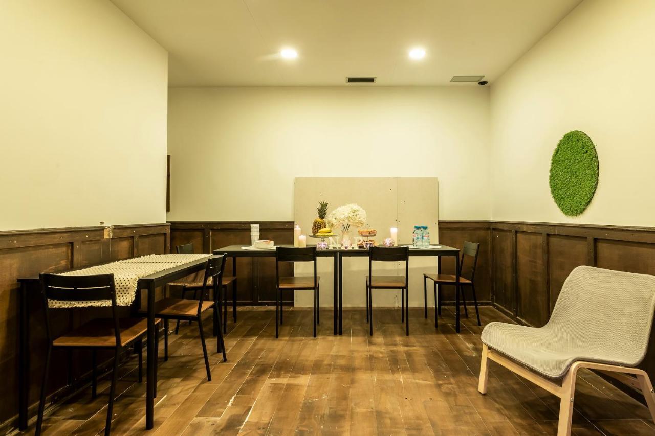 Nap Hostel Валенсия Екстериор снимка